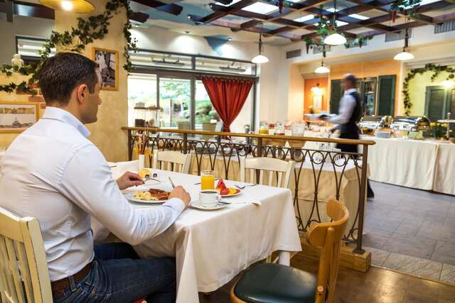 Отель BW Premier Collection City Hotel София-31